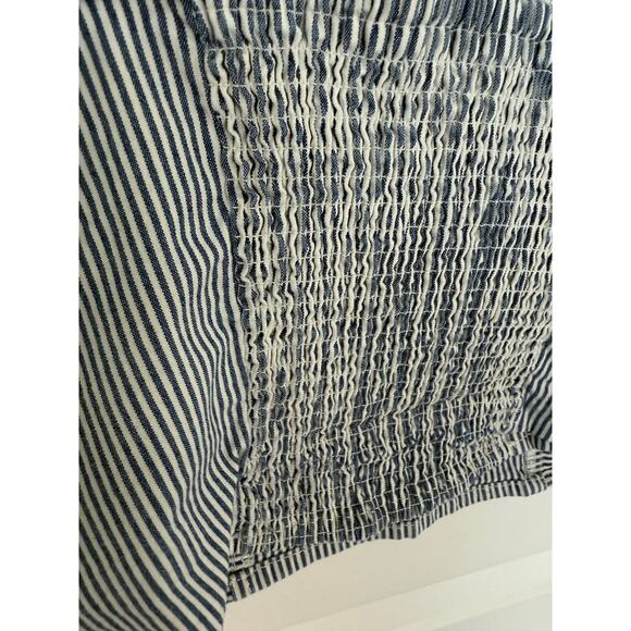 Universal Thread Blue White Striped Smocked Crop Top Women’s Large Summer Tank - Picture 4 of 7
